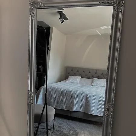 Apartment Tiny House Thulbasca *